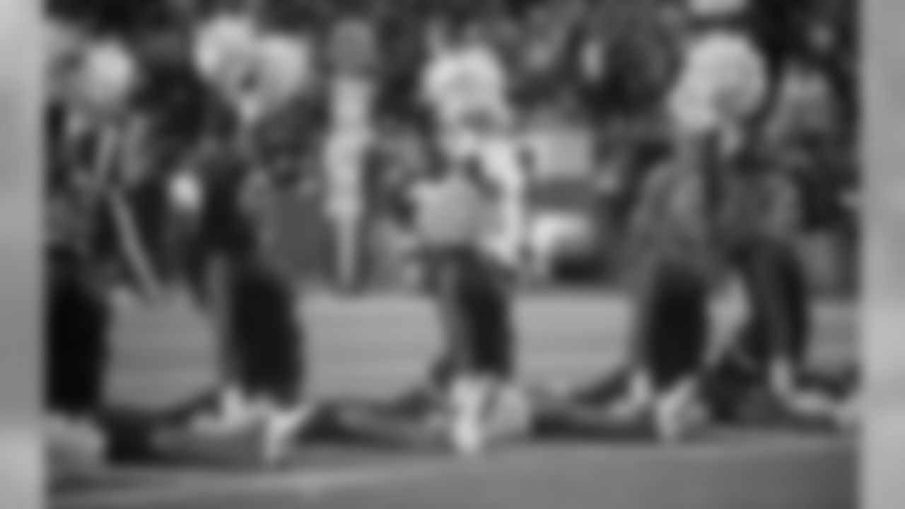 2010 Sea Gals - Week 17