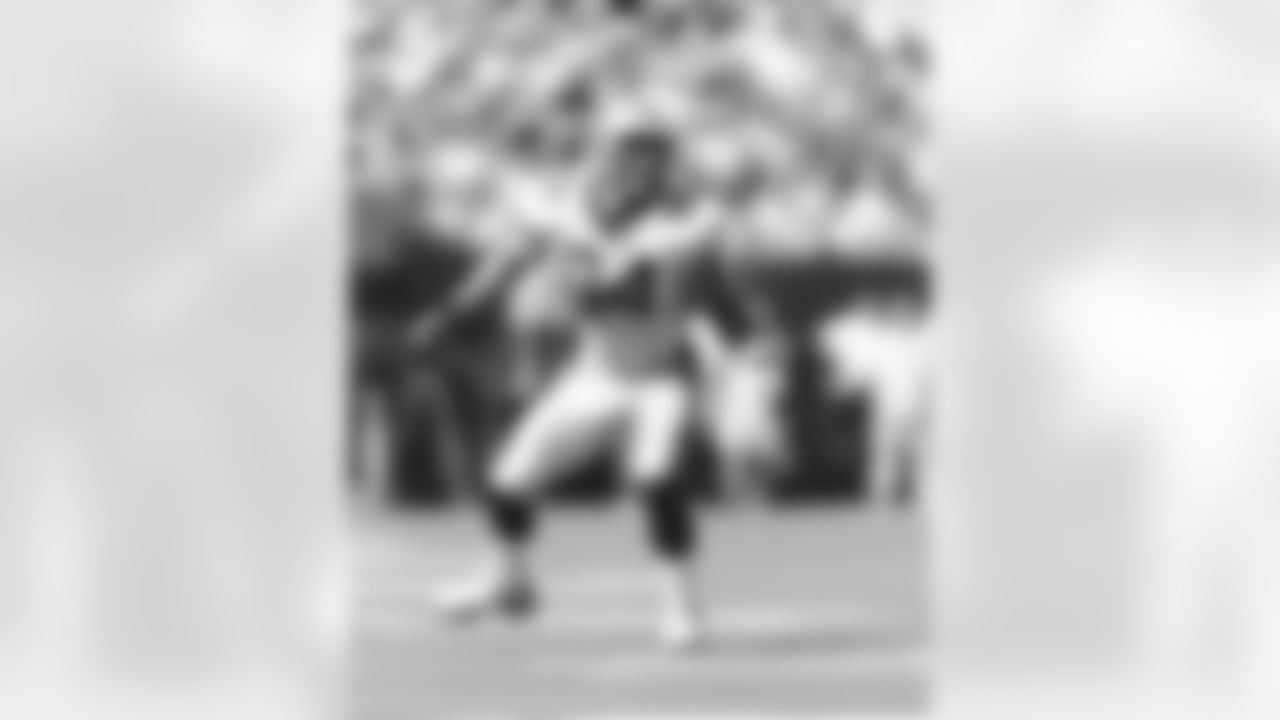 The Seahawks wore these iconic uniforms starting in their inaugural season in 1976 through 2001.