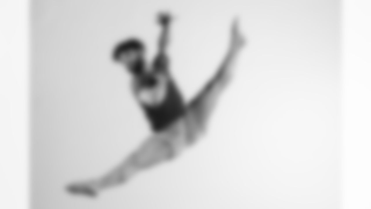 20230420_MENTAL_HEALTH_AWARENESS_SEA_DANCERS_SASKIAP--49