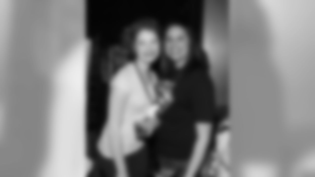 [September 2, 1979]: Chargers 33- Seahawks 16Seattle Seahawks tight end Brian Peets (88) tries to break away from San Diego Chargers cornerback Willie Buchanon (28) during an NFL game in Seattle, Wash., Sept. 2, 1979. The Chargers defeated the Seahawks 33-16. (AP Photo/NFL Photos)