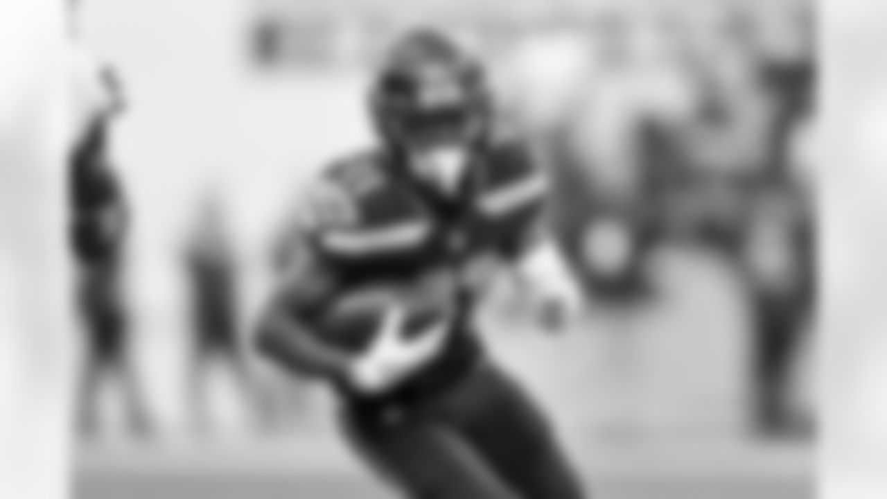 The best photos of Seahawks wide receiver Marquise Goodwin from the 2022 season.