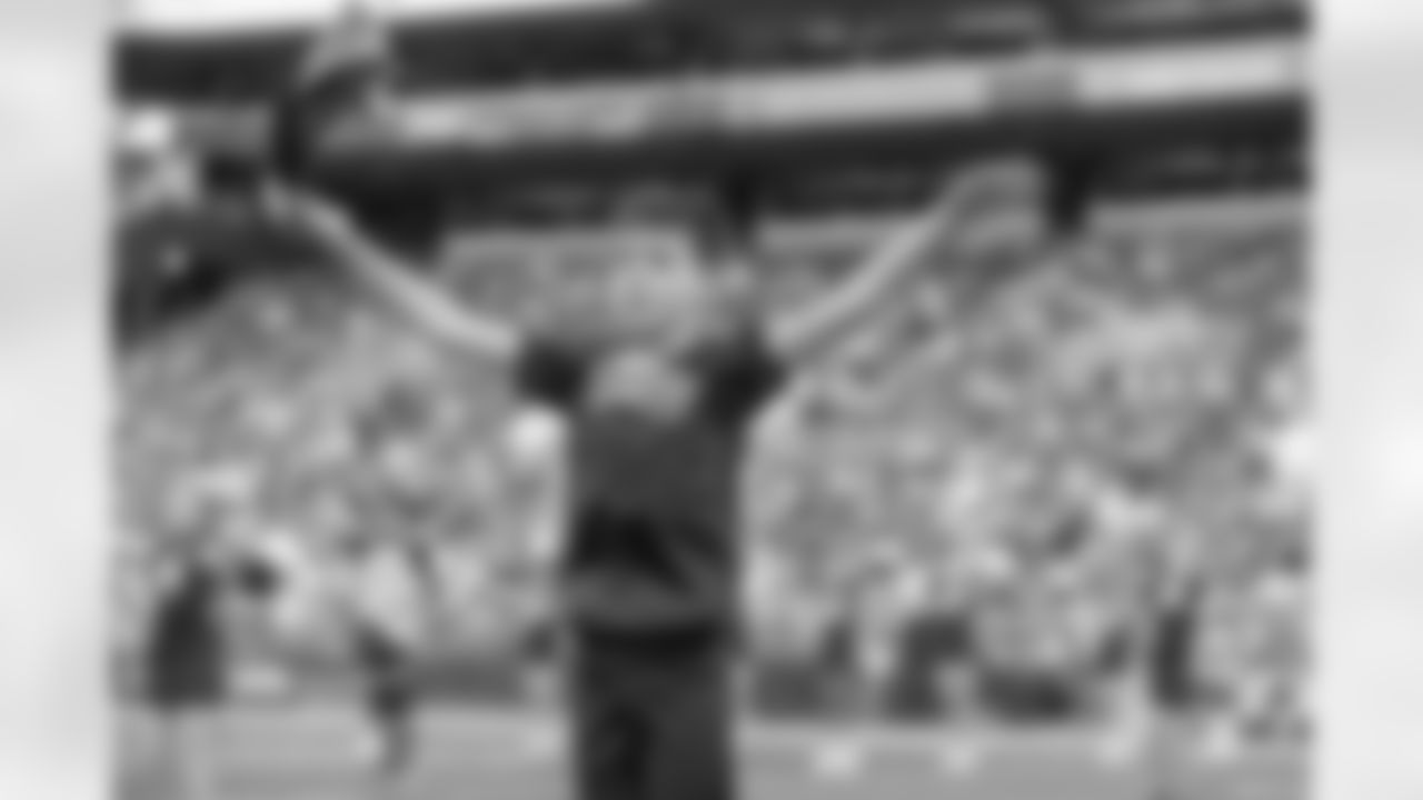 20220818_CHIvsSEA_SEA_DANCERS_SP-7696