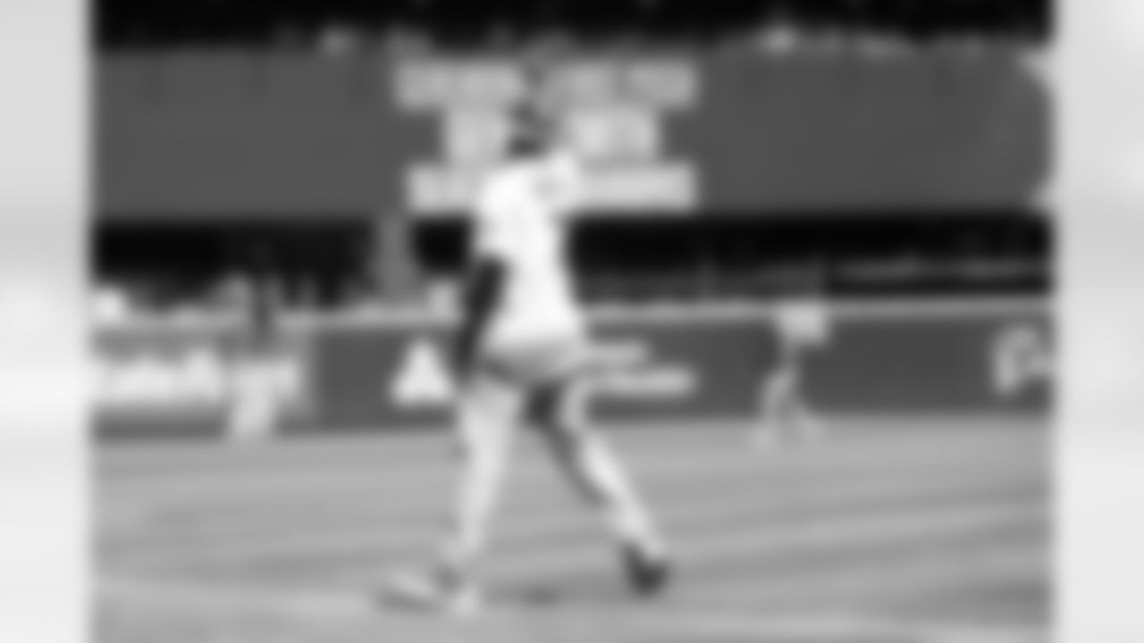 Seahawks quarterback Geno Smith threw out the first pitch of the Blue Jays vs. Mariners game on Sunday, July 24, 2023.