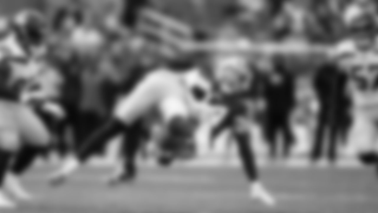 The best photos of Seahawks safety Ryan Neal from the 2022 season.