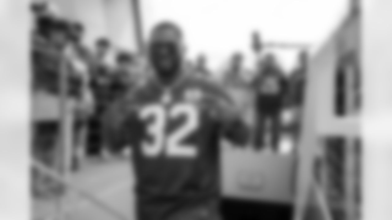 Seahawks Legend Ricky Watters raises the 12 Flag ahead of the season debut against the L.A. Rams at Lumen Field in Seattle, Wash. on September 10, 2023.
