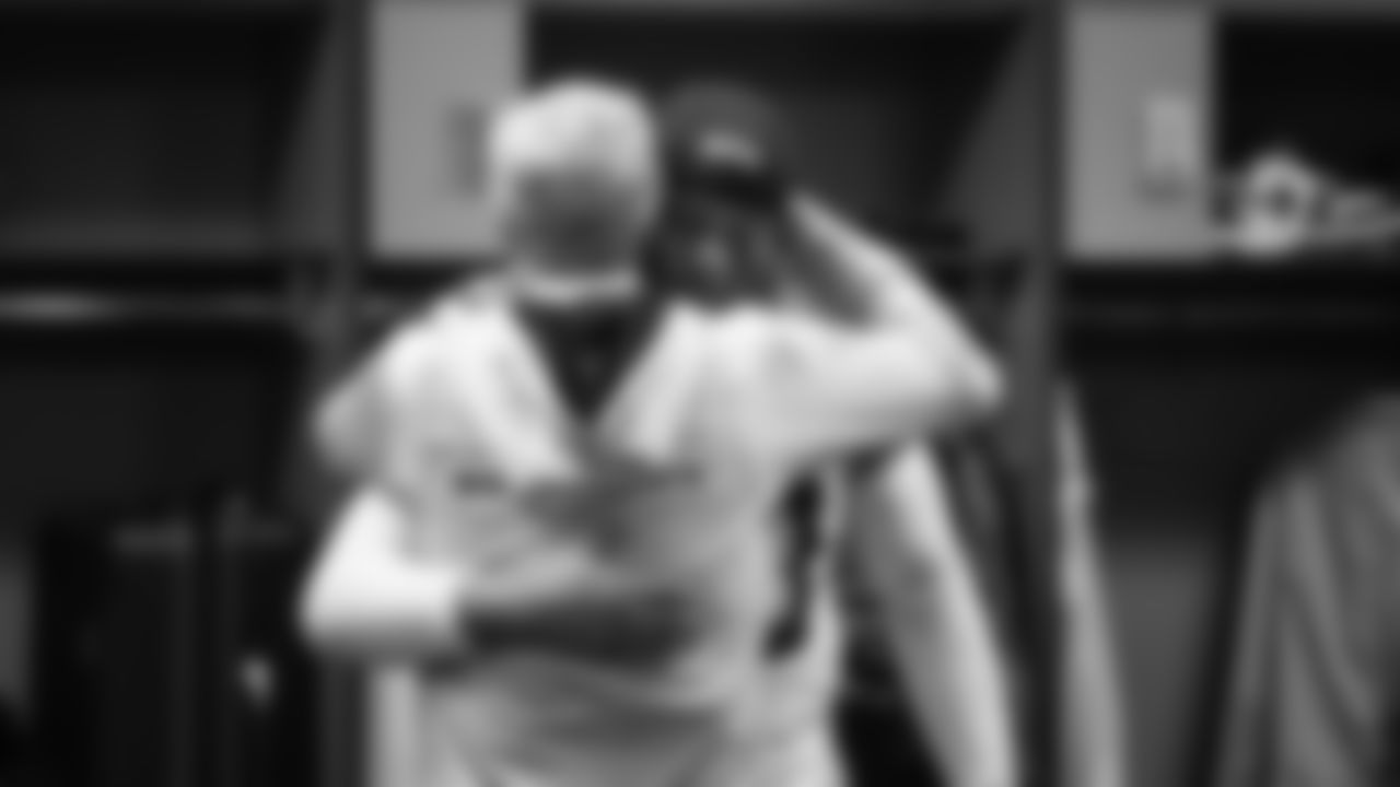 The best photos of Seahawks linebacker Uchenna Nwosu from the 2022 season.