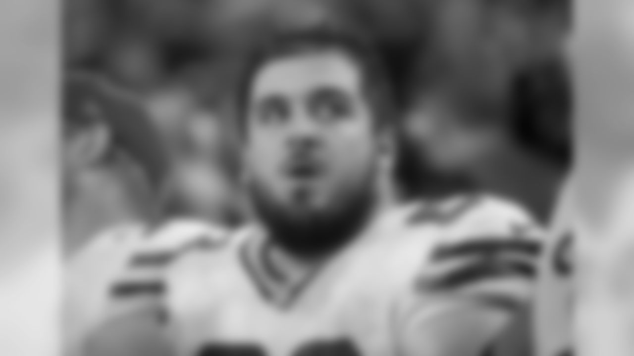 Green Bay Packers offensive lineman Corey Linsley (63) rests during an NFL game against the Arizona Cardinals on Sunday, Dec. 27, 2015, in Glendale, Ariz. The Cardinals won the game, 38-8. (Greg Trott via AP)