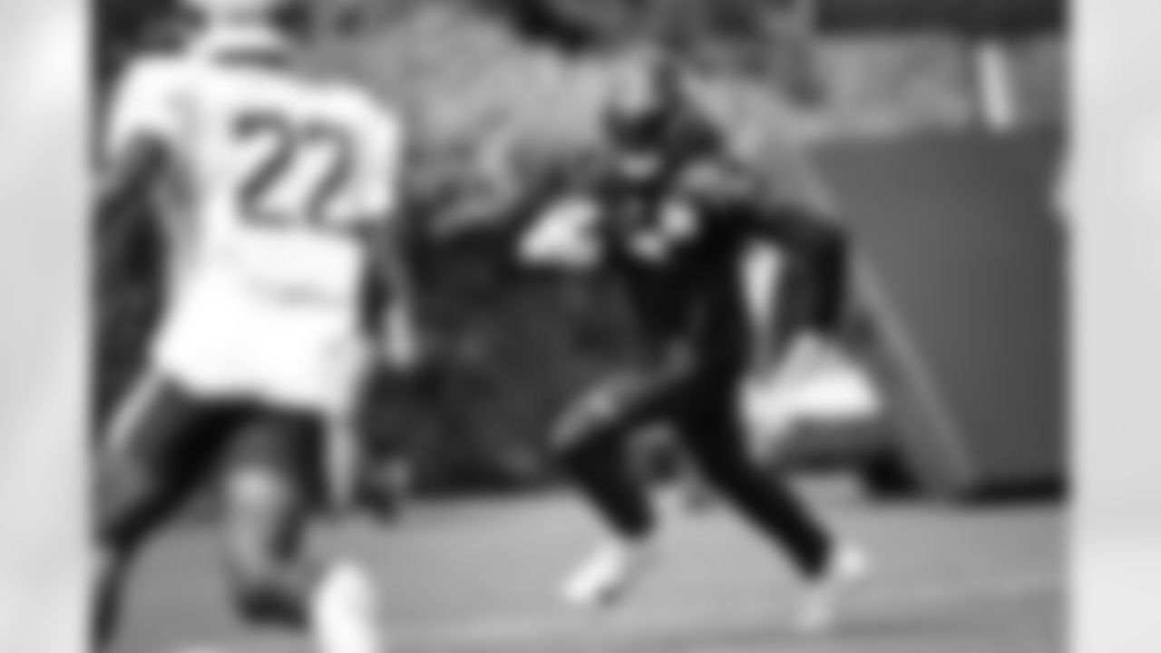 Seahawks wide receiver DK Metcalf (14) participated at practice on August 7, 2023 at the Virginia Mason Athletic Center in Renton, Wash.