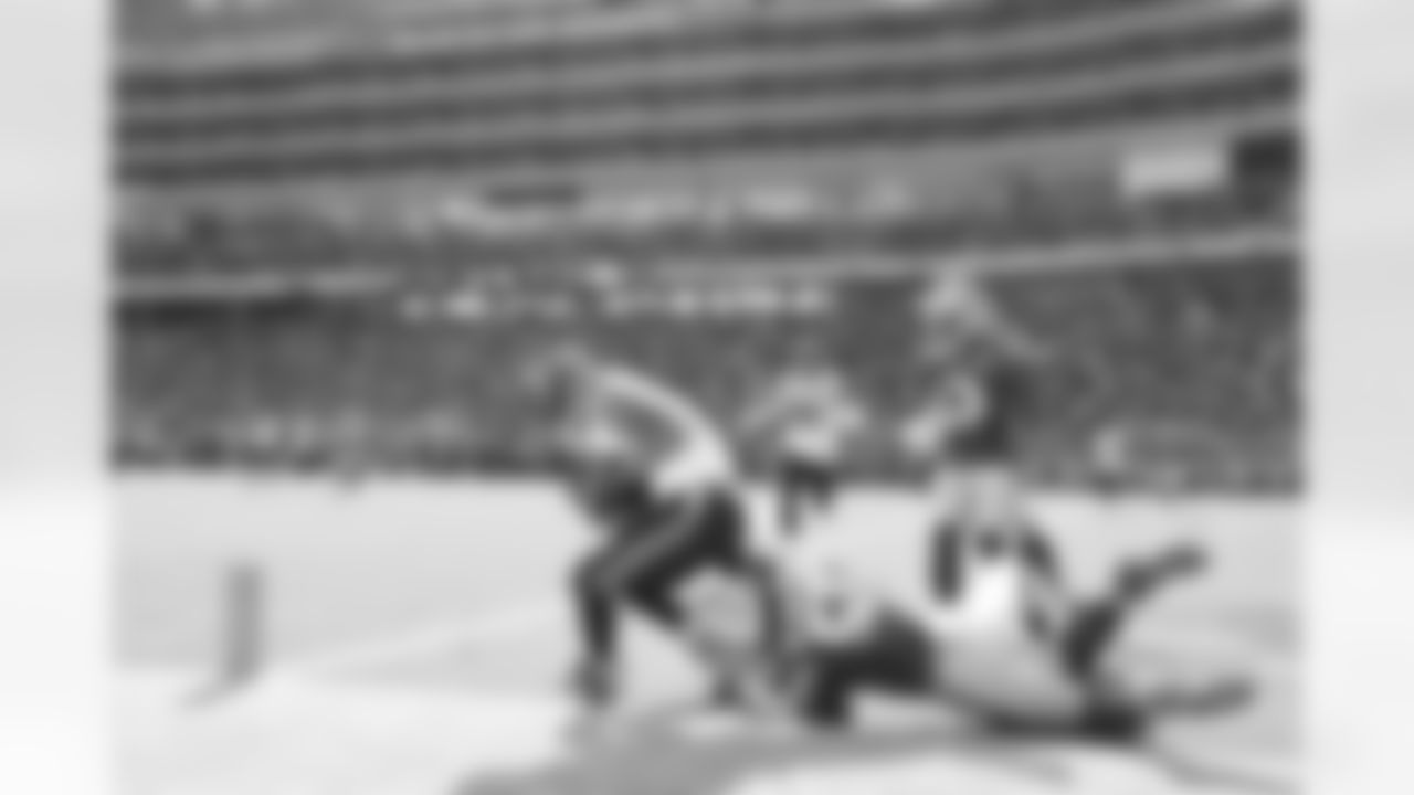 Seahawks receiver Freddie Swain keeps his feet inbounds as he catches a touchdown pass from Russell Wilson.