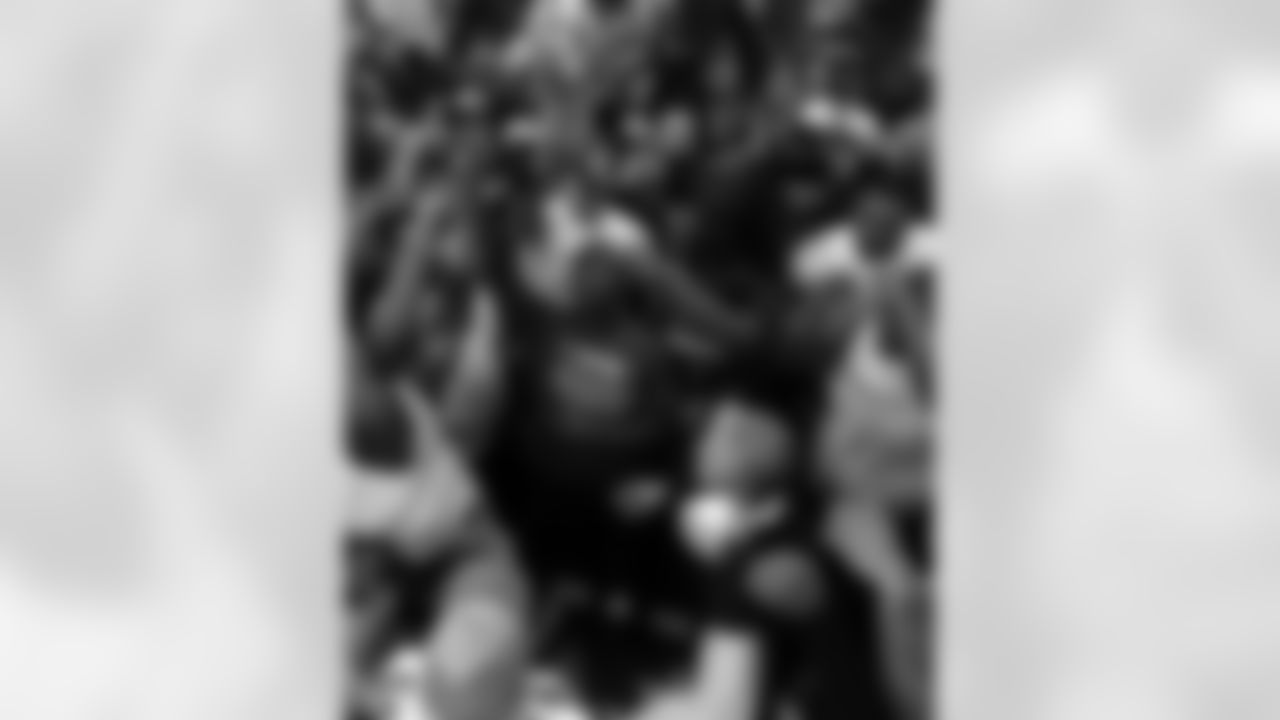 2013-SuperBowl48Gallery-cst_924_0255
