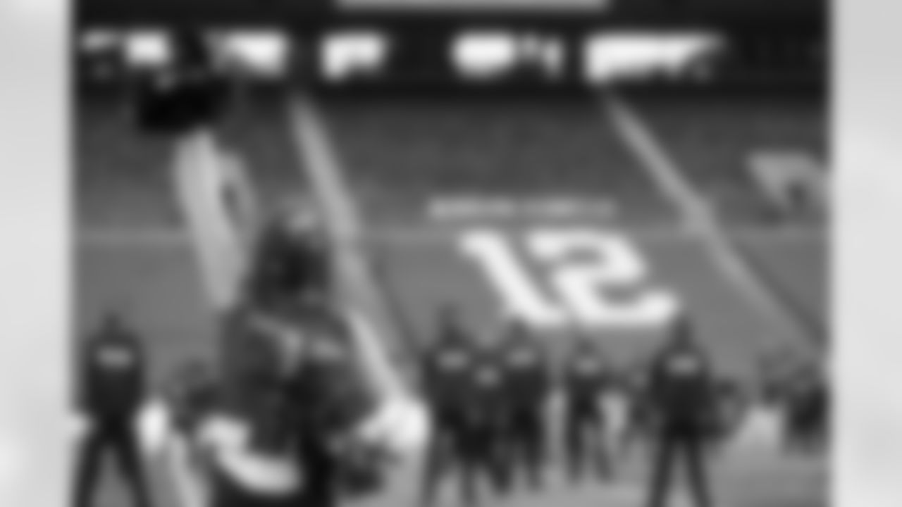 Behind the scenes with the Seahawks Dancers as they prepare for Week 2 vs. the Tennessee Titans at Lumen Field.