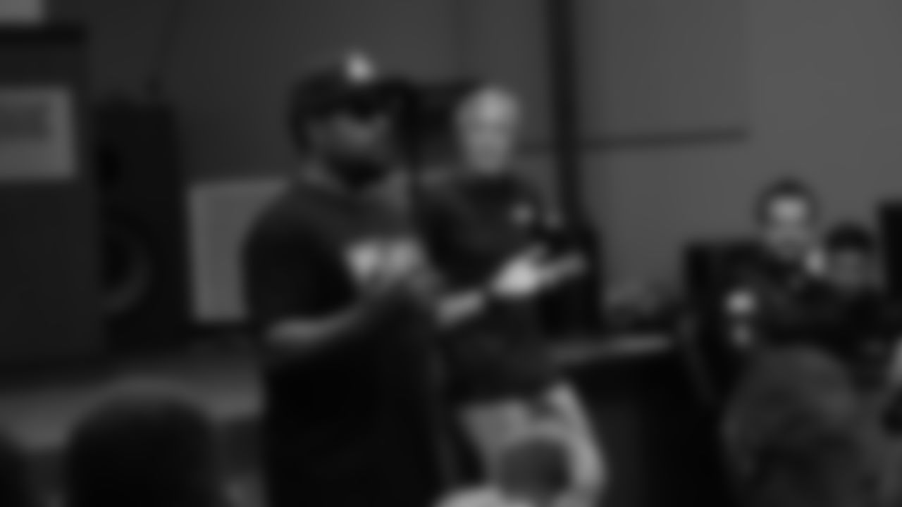 a089_c061_08199a.0000817.jpg