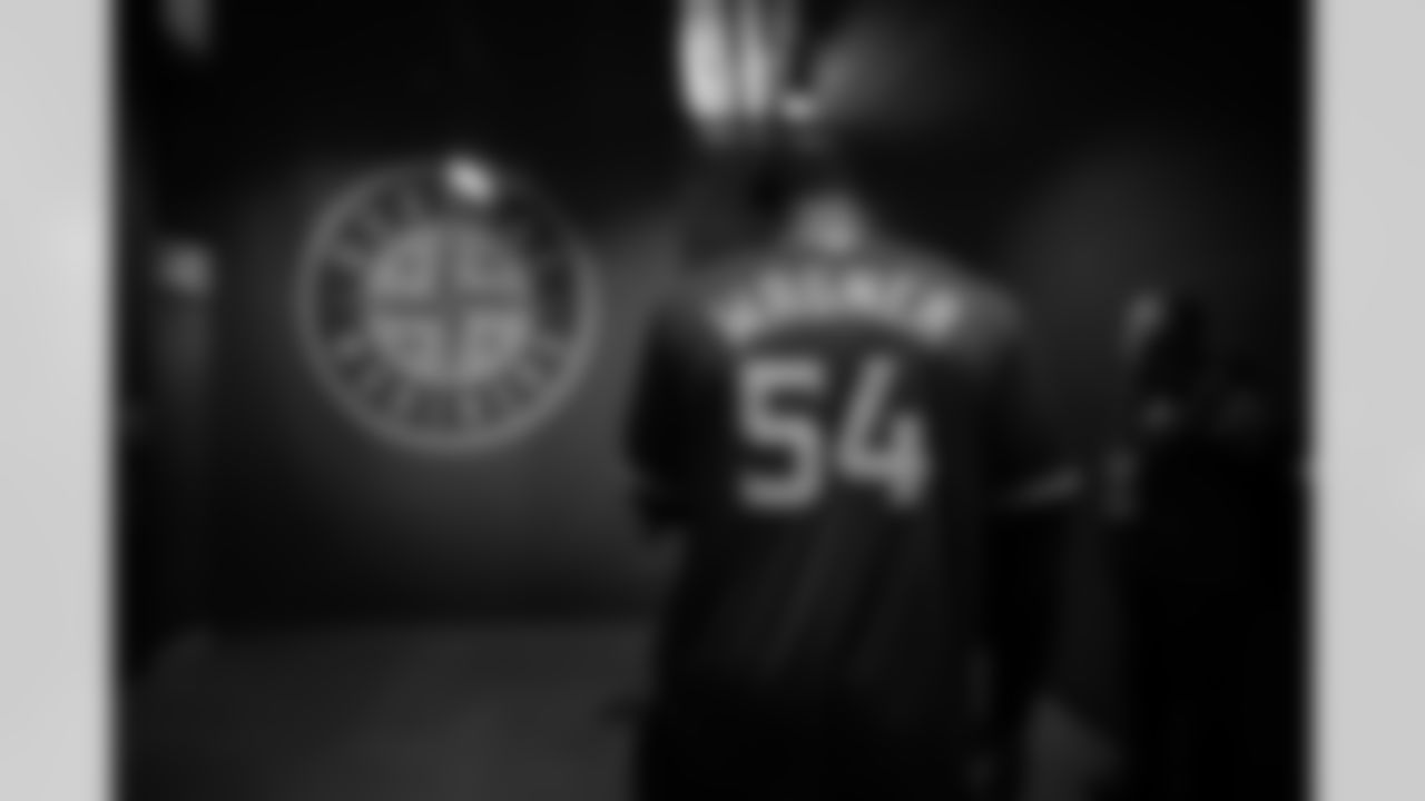 Seahawks linebacker Bobby Wagner throws out the ceremonial first pitch at a Seattle Mariners game on May 6, 2023 at T-Mobile Park.