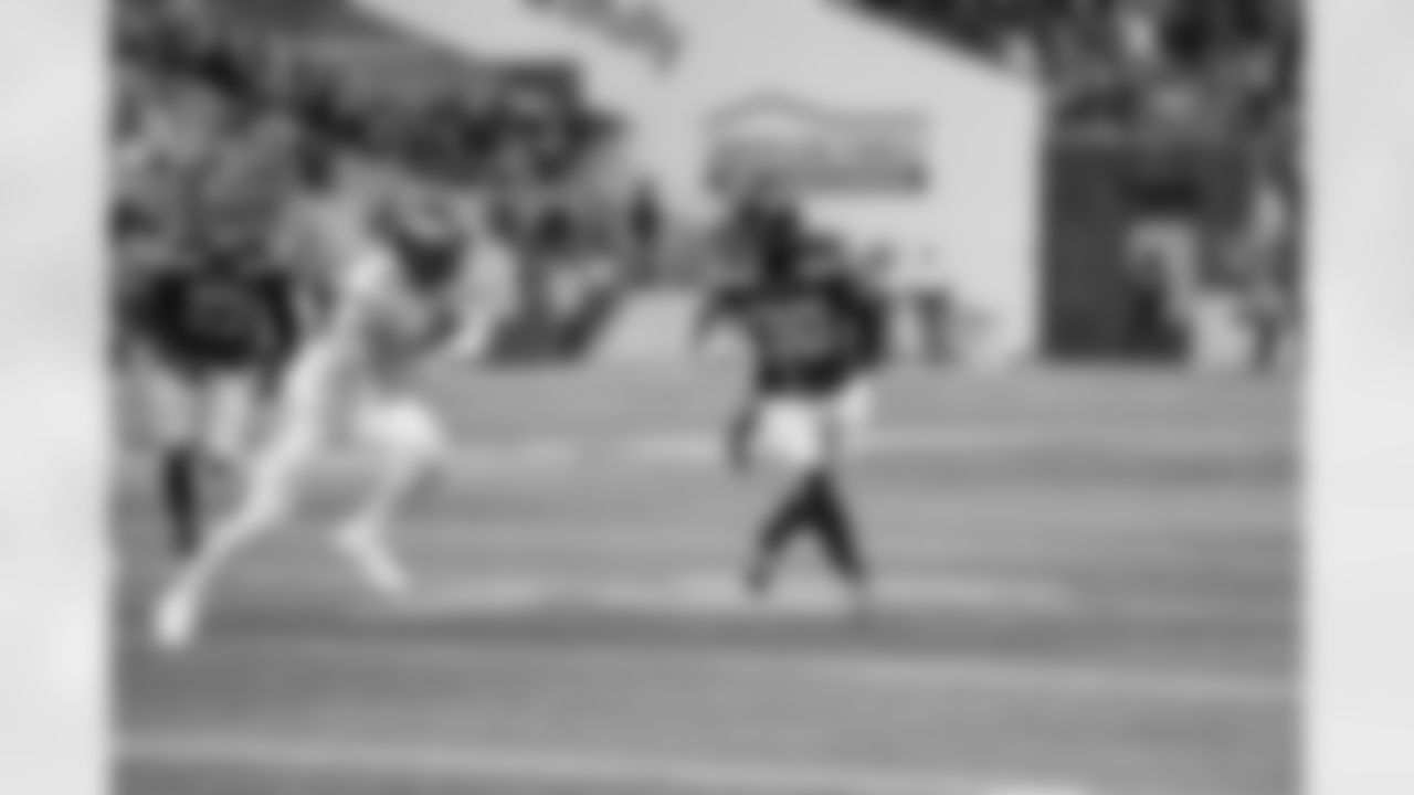 The best photos of Seahawks cornerback Mike Jackson from the 2022 season.