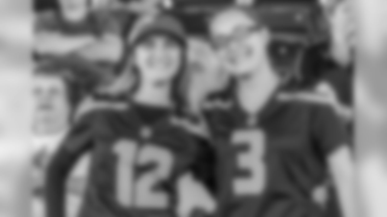 170125_pro_bowl_nfc_fans_day_one-7.jpg