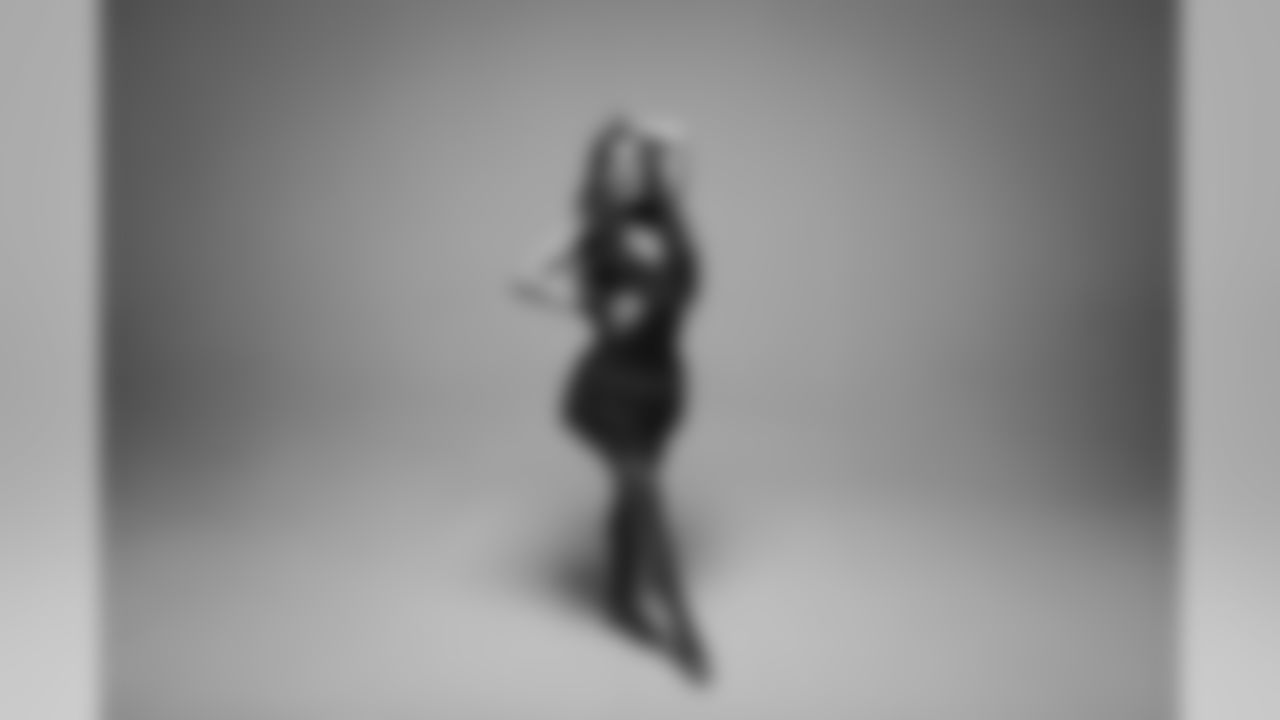 seagals_showgroup_jhg-80_0.jpg