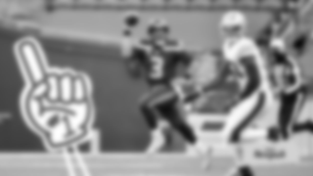 Week8Action-20201101_15-05-20_Nesquik-20201101_SEAvs49ERS_RM1_1171