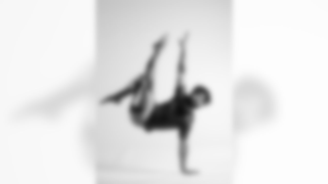 20230420_MENTAL_HEALTH_AWARENESS_SEA_DANCERS_SASKIAP--50