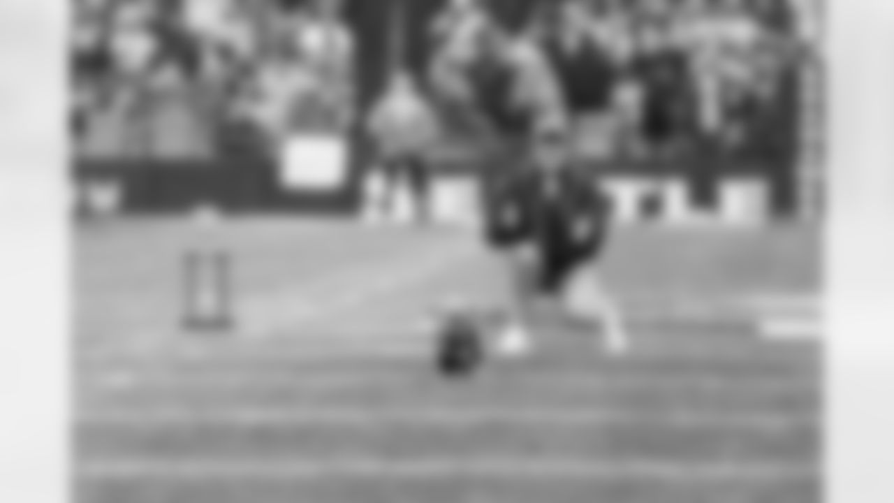 Seahawks-Wiener-Dog-Race-20230108_14-50-34_1503