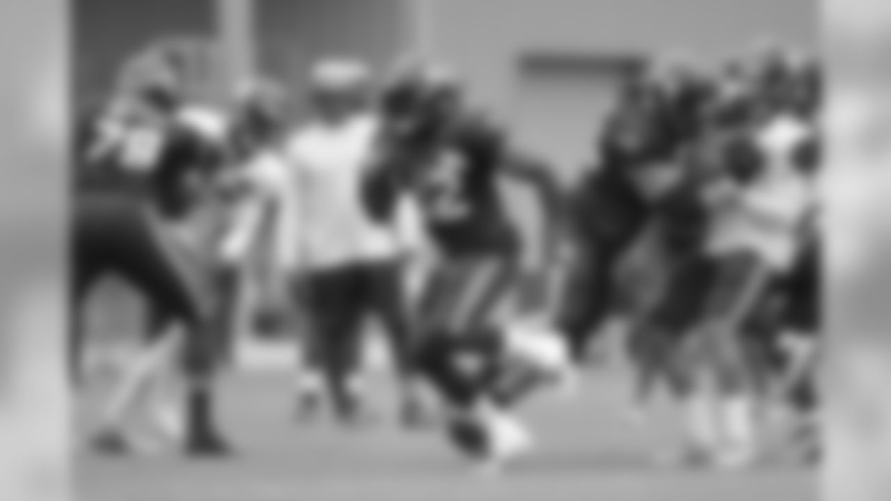 RB Chris Carson