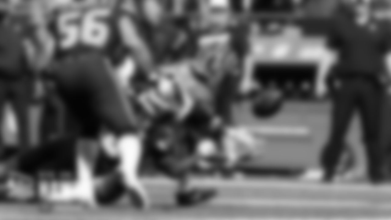 Seattle's Shaquill Griffin breaks up a pass intended for Bengals receiver Damian Willis in the third quarter.