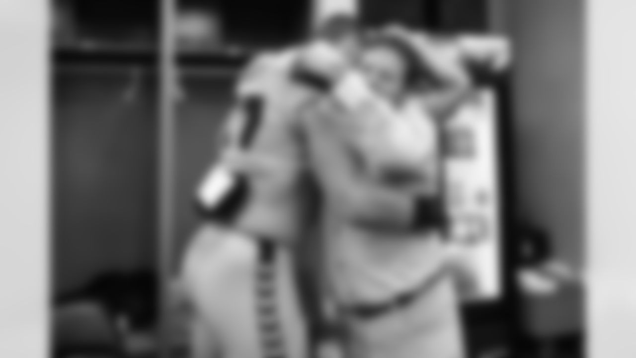 Seahawks-Top-Shots-Cody-Barton-20221106_17-16-21_7600