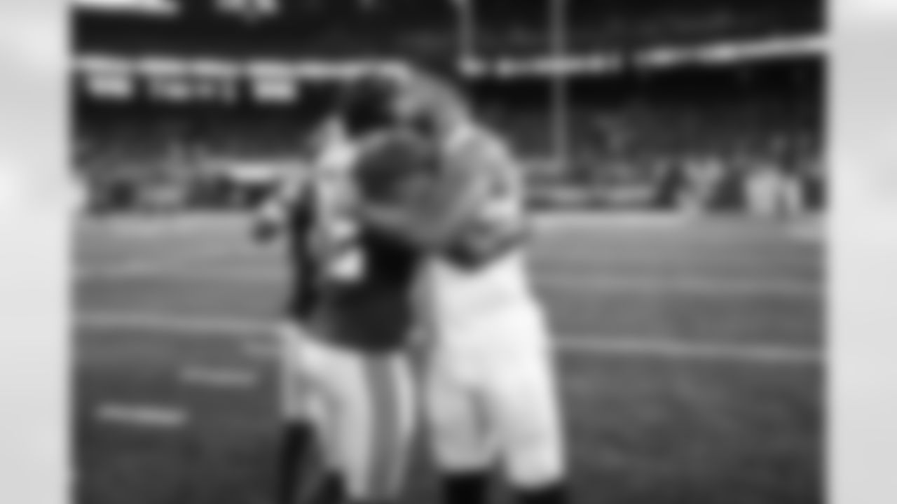 Seahawks-Postgame-Celebration-Week-4-Giants-20231002_20-19-04_1481