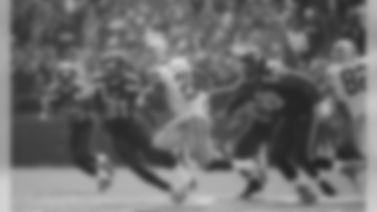 [November 5, 1978]: 31 Seahawks - Bears 29 Seattle Seahawks running back Sherman Smith (47) eludes Chicago Bears defensive tackle Jim Osborne (68) during an NFL games, in Chicago, Nov. 5, 1978. (AP Photo/NFL Photos)