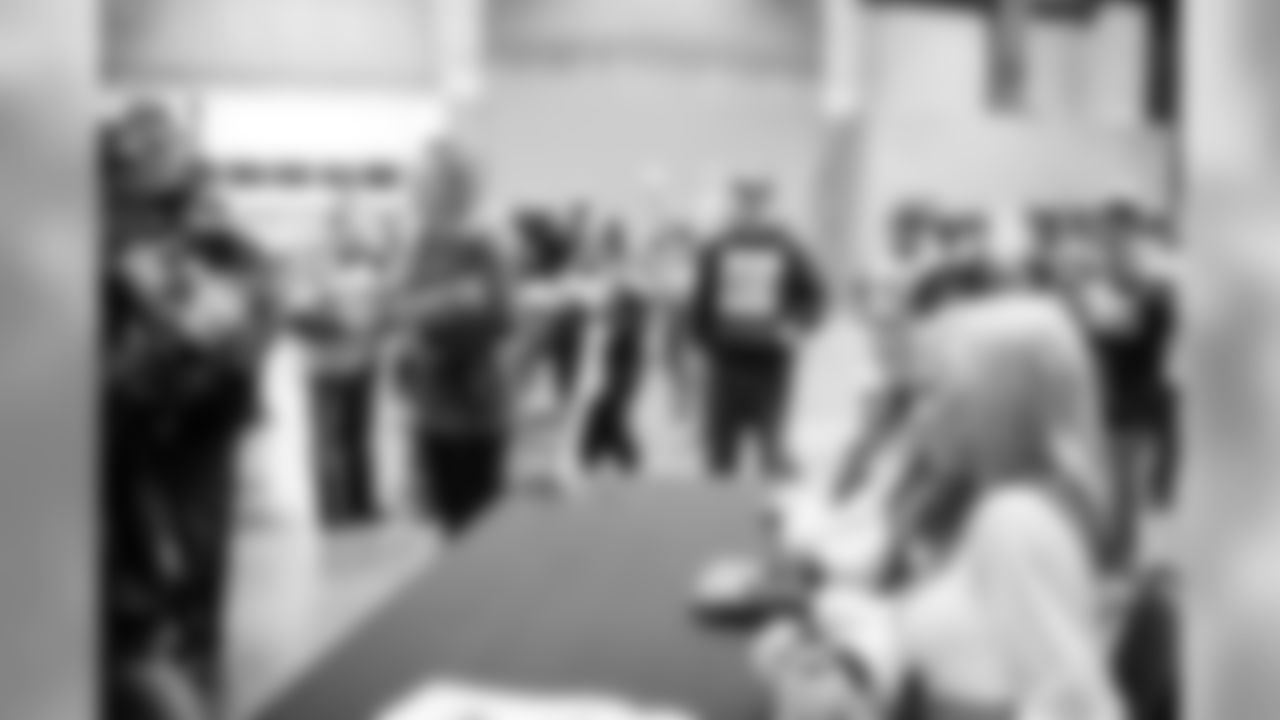 temp20150118_Seahawks_SeaGals_JHG-50.jpg