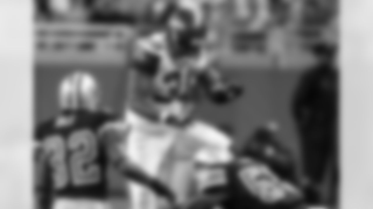 Seahawks-Lions-Through-The-Years-20060910_13-23-32_0313