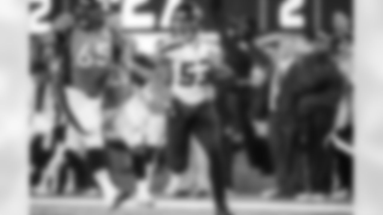 LB Malcolm Smith, Unrestricted Free Agent