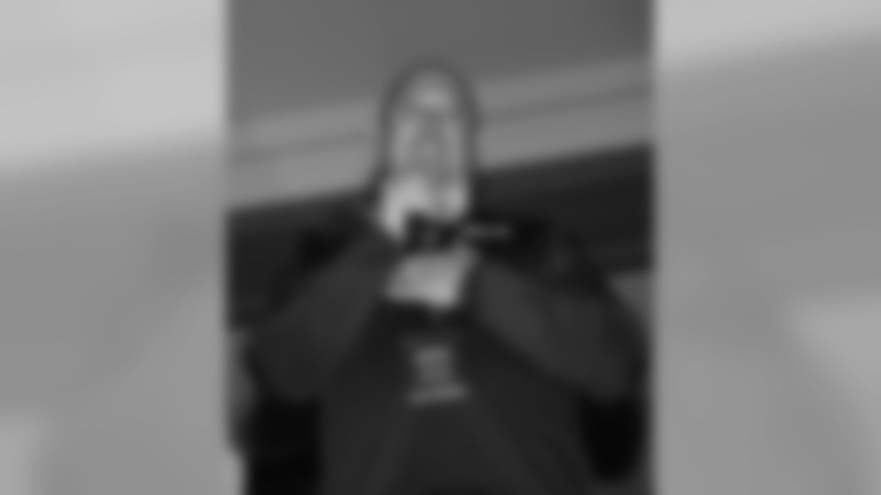 Seahawks_Fan_Rally_mi_191012_33