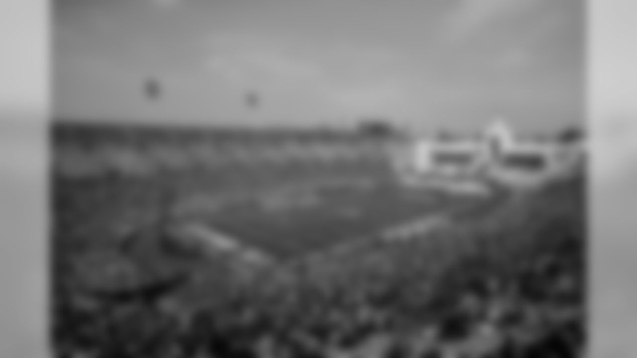 Week 10: Sun. 11/11 at Los Angeles Rams, 1:25 p.m., CBS | Los Angeles Memorial Coliseum