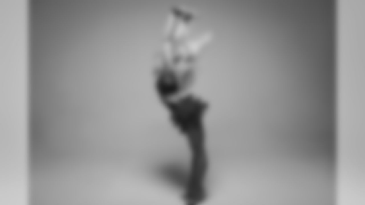 seagals_showgroup_jhg-77_0.jpg