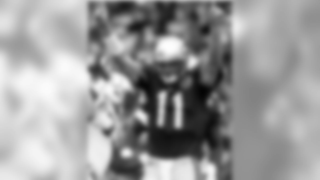 Seattle Seahawks quarterback Brock Huard celebrates his touchdown pass in the second quarter against the Indianapolis Colts Sunday, Oct. 15, 2000, in Seattle. (AP Photo/Joe Brockert)