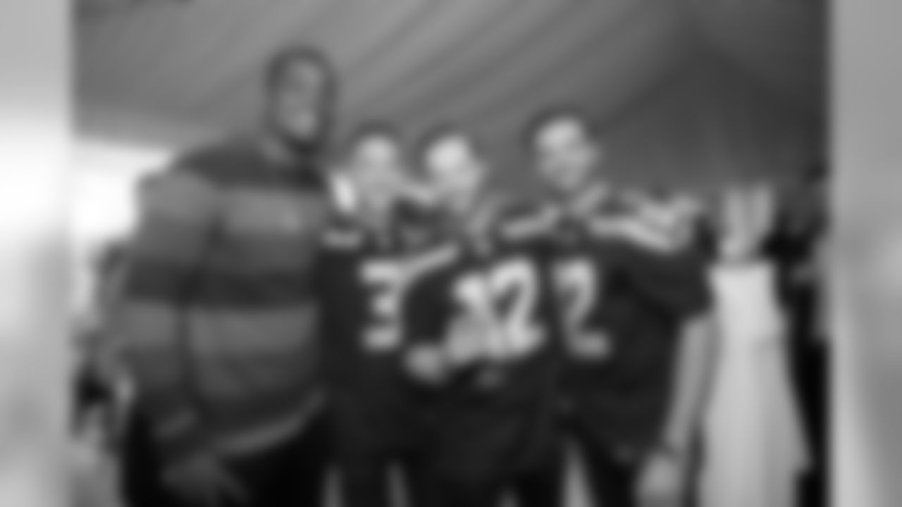 cliff_avril_charity_dining_2017_1144.jpg