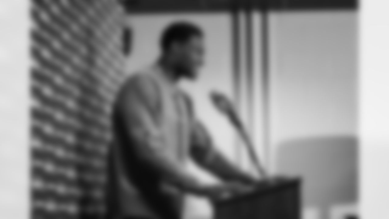 Seahawks-Postgame-Celebration-Week-4-Giants-20231002_20-53-15_1551