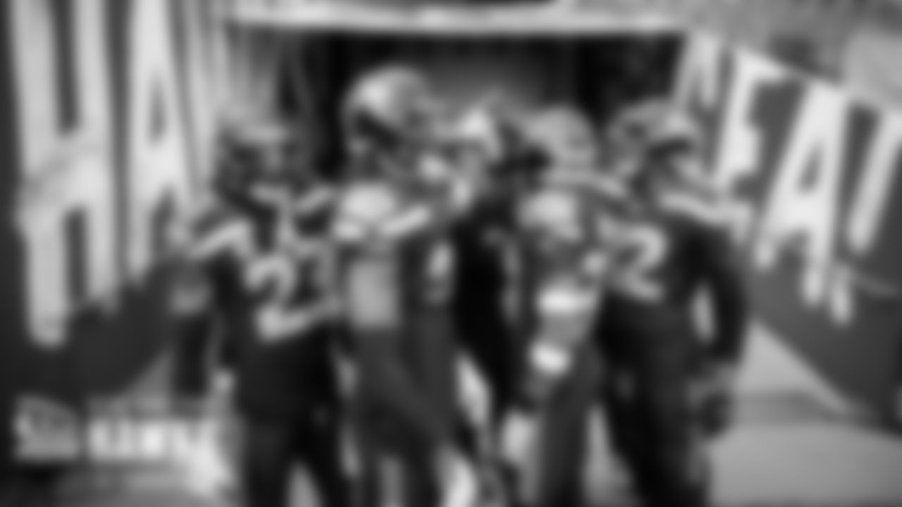 20200922_EyeOnHawks-Wk3-13_RM7_1902