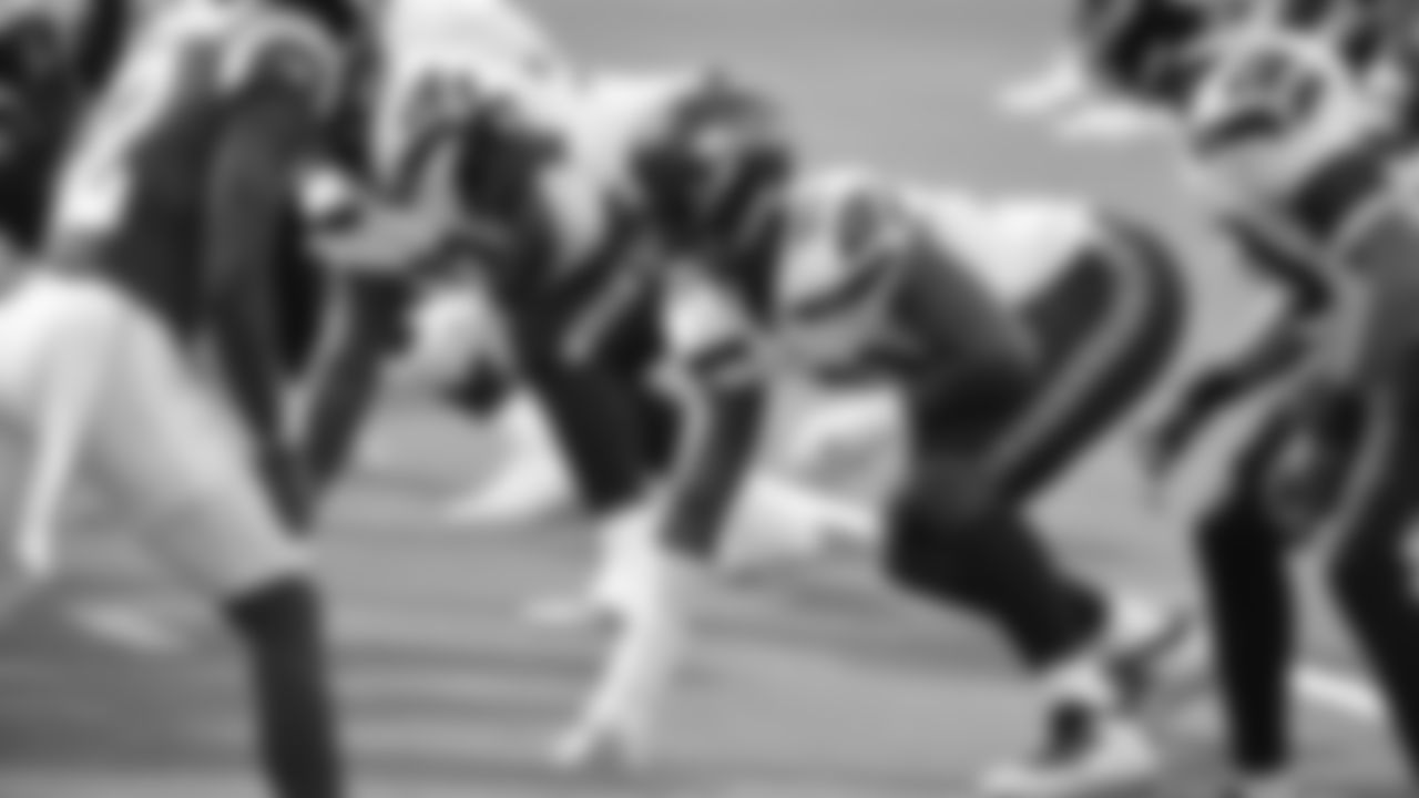 20201115_Week-10-Nesquik_00-42-25_SEAvsLAR_Action-LCC-00012