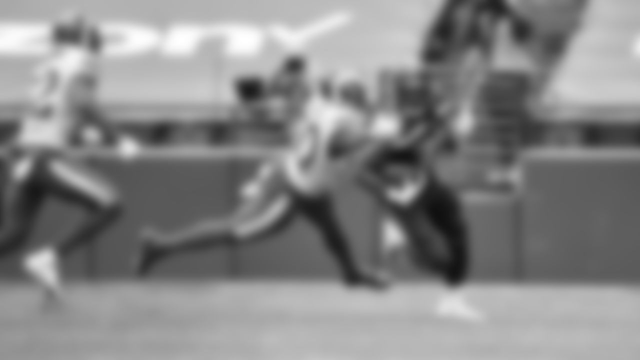 Nesquik-WC_14-12-24_SEAvsLAR_RM2_9794