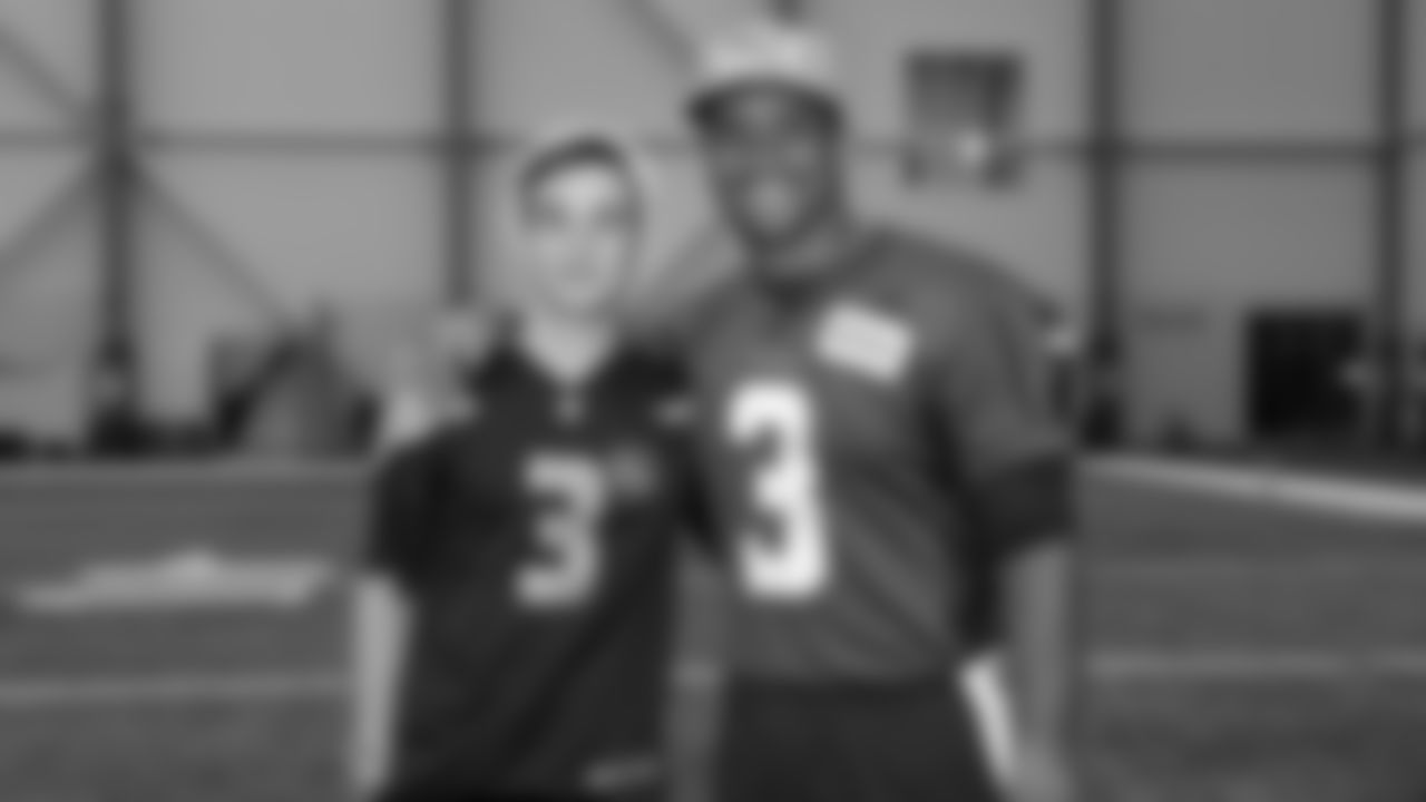 2020-RussellWilson-WPMOY-20160923_13-59-33__RM75592
