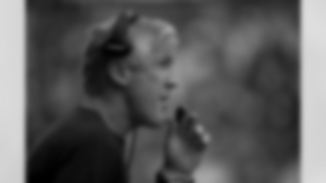 [October 19, 2003]: Seahawks 24 - Bears 17Seattle Seahawks' Marcus Trufant, bottom, and Ken Hamlin (26) sandwich Chicago Bears wide receiver Dez White in the fourth quarter Sunday, Oct. 19, 2003, in Seattle. (AP Photo)