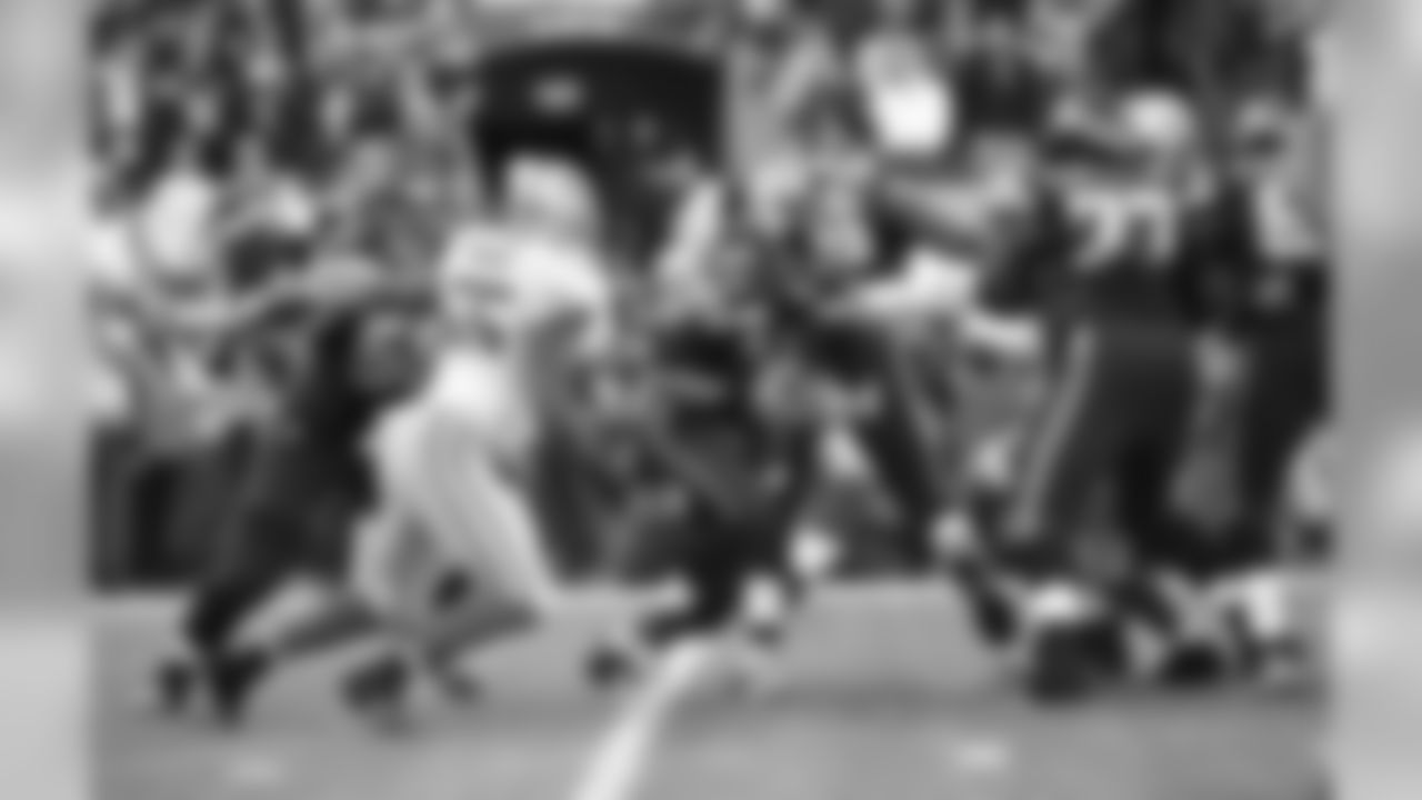 russellwilson_running-36.jpg
