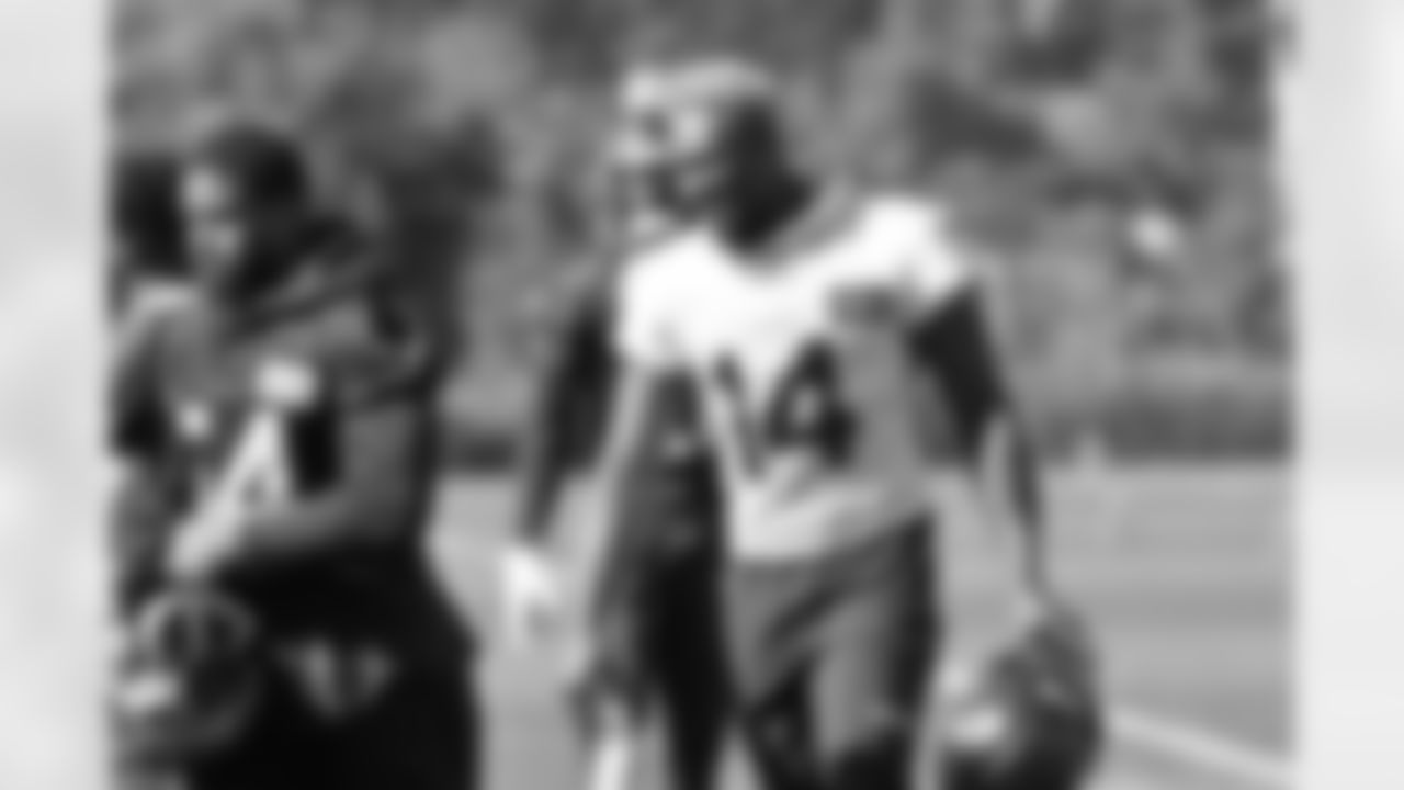 Seahawks players practice at the Virginia Mason Athletic Center in Renton on September 23, 2021.