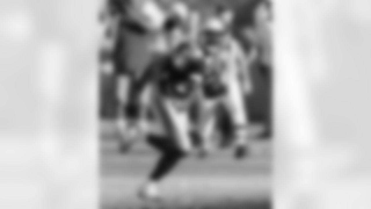 The Seahawks wore these iconic uniforms starting in their inaugural season in 1976 through 2001.