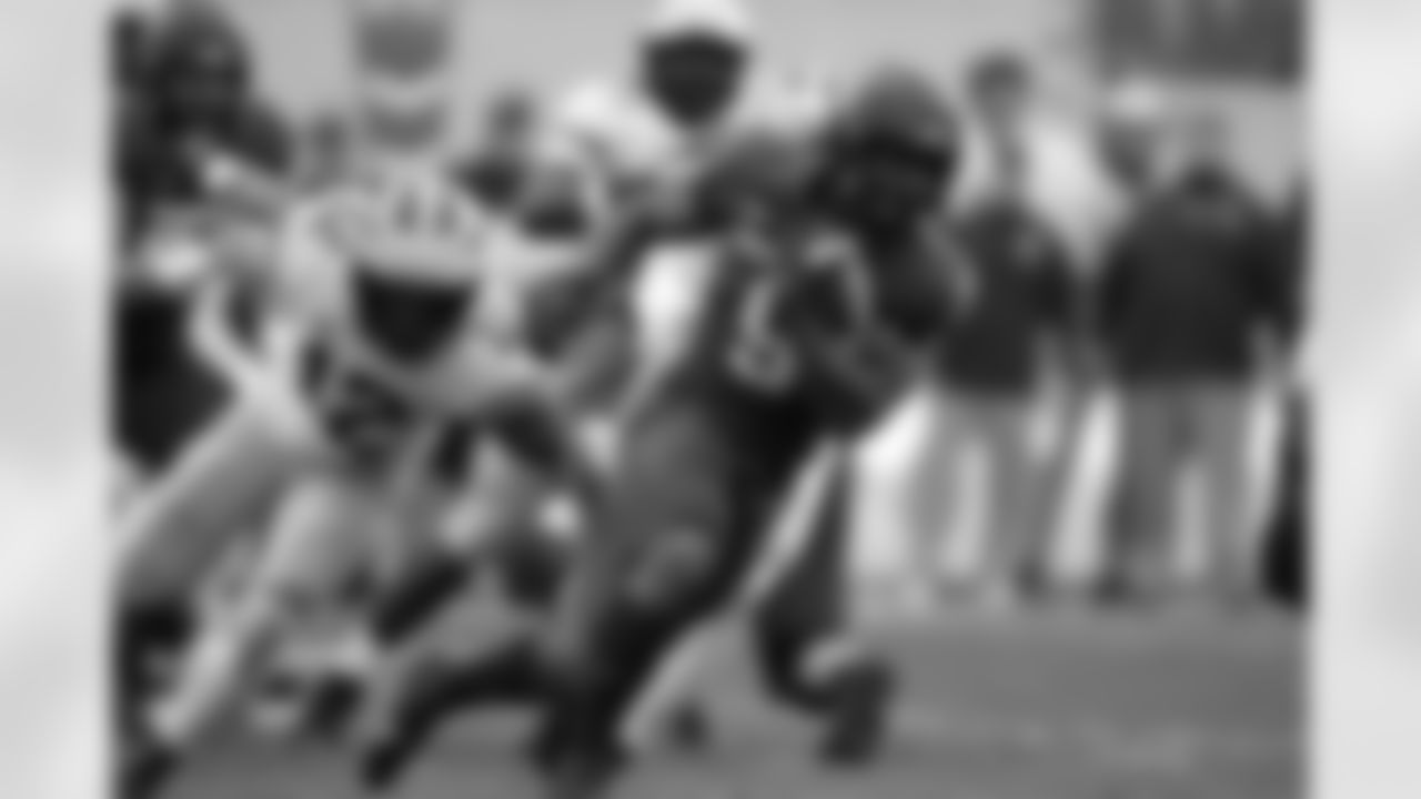 Michigan State's Kenneth Walker III (9) runs against Michigan during an NCAA college football game, Saturday, Oct. 30, 2021, in East Lansing, Mich. (AP Photo/Al Goldis)