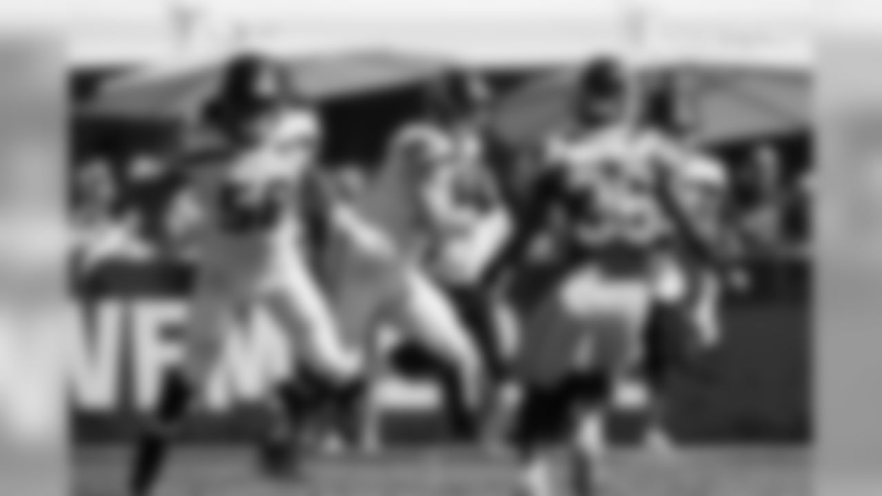 Offensive lineman Ethan Pocic caught a line drive kickoff and returned it 13 yards in the second quarter.