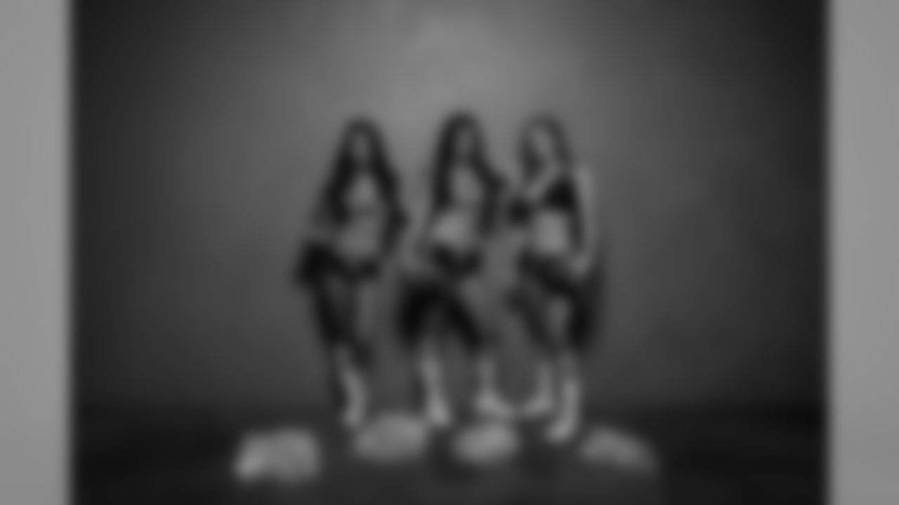 seagals_showgroup_jhg-10_0.jpg
