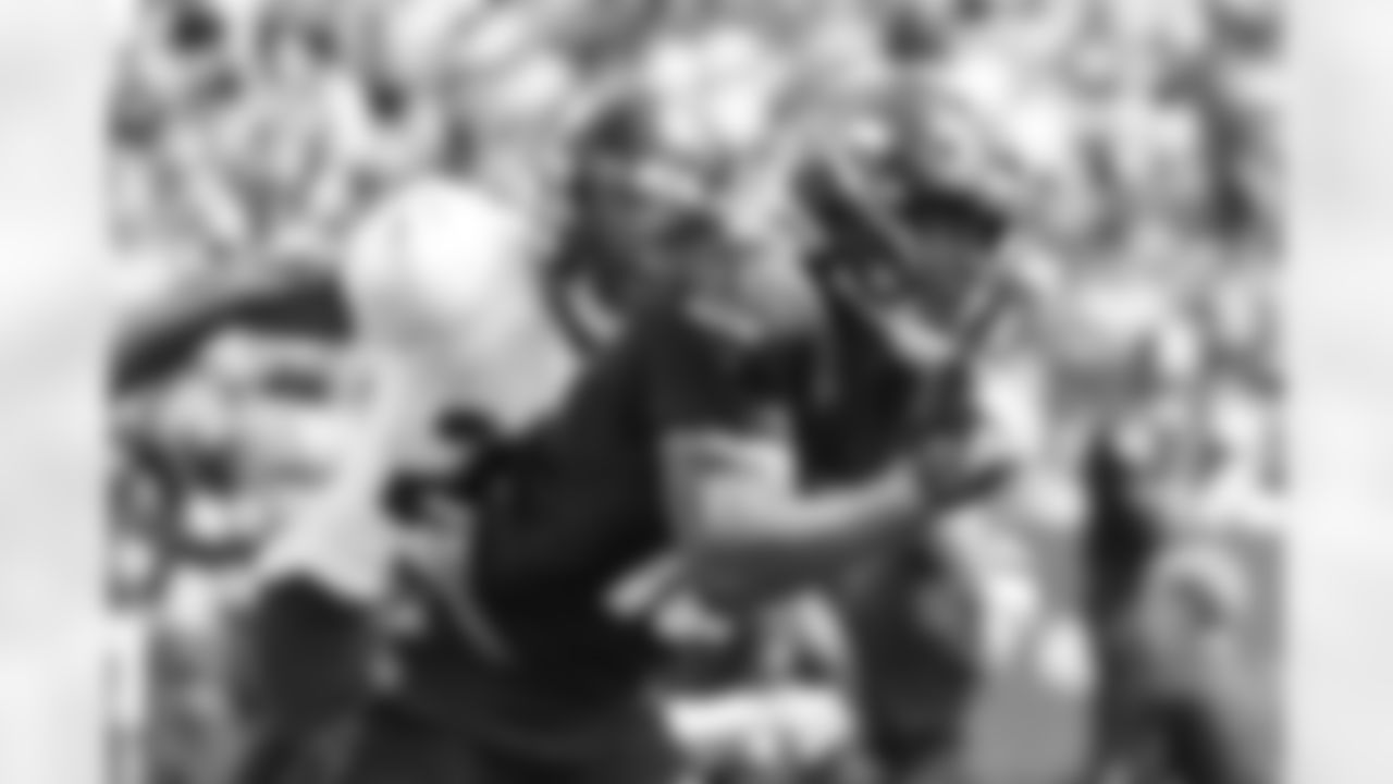 Some of the best photos of Seahawks wide receiver Tyler Lockett from the 2021 season.