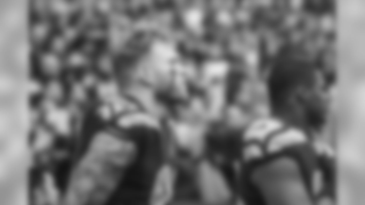 [November 28, 2010]: Chiefs 42- Seahawks 24Kansas City Chiefs Dustin Colquitt (2) recovers a blocked field goal attempt as Seattle Seahawks Kelly Jennings comes in for the tackle in the first half of an NFL football game, Sunday, Nov. 28, 2010, in Seattle. Chiefs Andy Studebaker (96) attempts to provide protection for Colquitt. (AP Photo/Ted S. Warren)